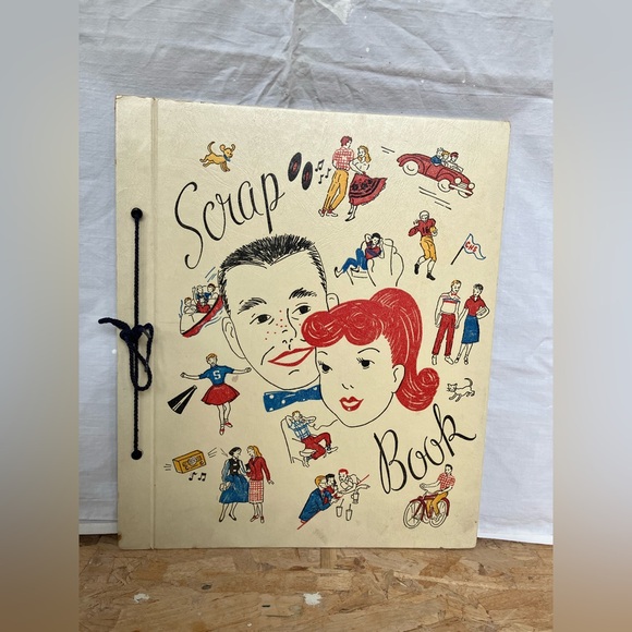 Vintage Scrapbook - Picture 1 of 7